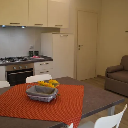 Orchidea Marina Lägenhetshotell Tirrenia