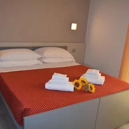 Orchidea Marina Apartmanhotel 2*